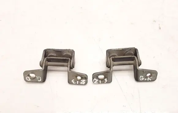 Hyundai Elantra Tailgate/trunk/boot hinge