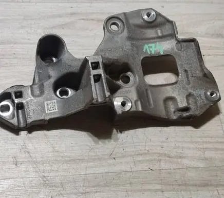 Renault Kangoo III Generator/alternator bracket 117105158R