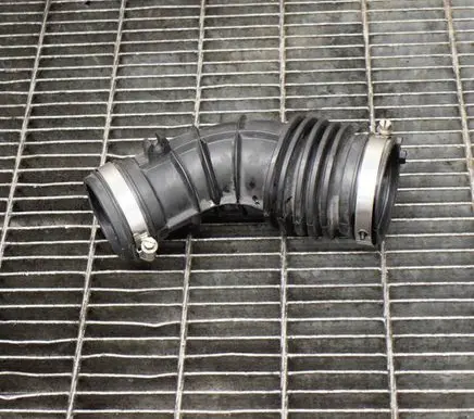 Nissan Qashqai Air intake hose/pipe