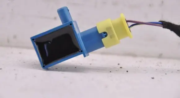Audi Q3 8U Airbag deployment crash/impact sensor 5K0959351A