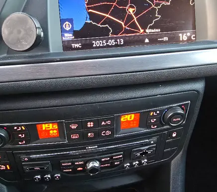 Citroen C5 Radio/CD/DVD/GPS head unit 96661984ZD 95050003 96661984