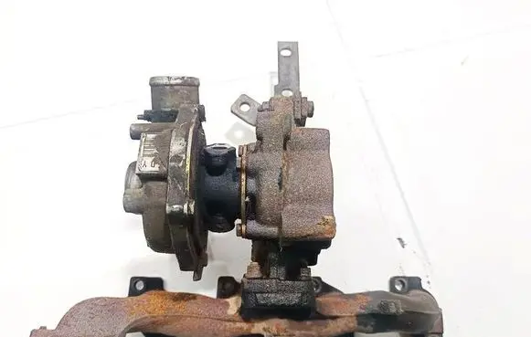 Peugeot 307 Exhaust manifold 