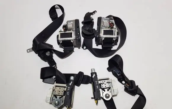 Mercedes-Benz GL X164 Front seatbelt 1648601685FFF A1648601685 A1648602085