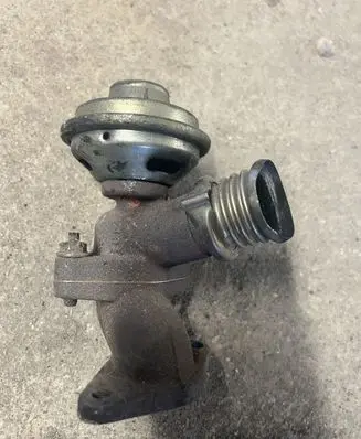 Peugeot 607 EGR valve