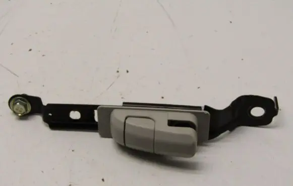 Mazda CX-5 II Seat belt adjustment rail 