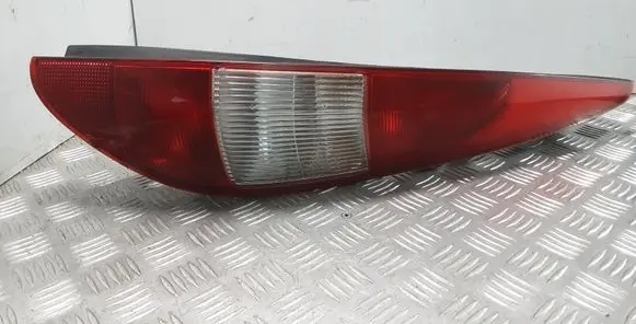 Ford Mondeo Mk III Rear/tail lights 1S7X13A412CB