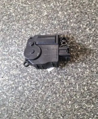 Ford B-MAX Air flap motor/actuator AV1119E616EA