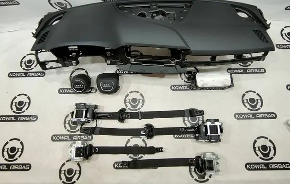 Audi A5 Dashboard 8W0880204D 8W1857001H 8W0880201BB