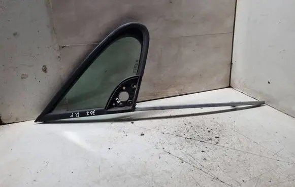 Peugeot 307 Front door vent window glass four-door DOT24M68AS2 E000255 43R00048