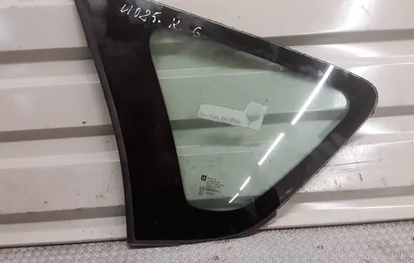 Opel Meriva B Rear side window