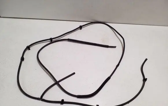 Ford Ranger Windshield washer fluid hose 