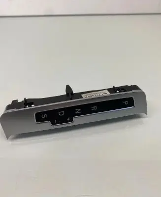 Audi Q7 4L Gear shifter surround trim plastic 4L1713463A 10249308102901