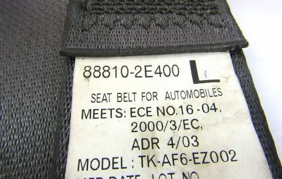 Hyundai Tucson JM Front seatbelt 888102E400