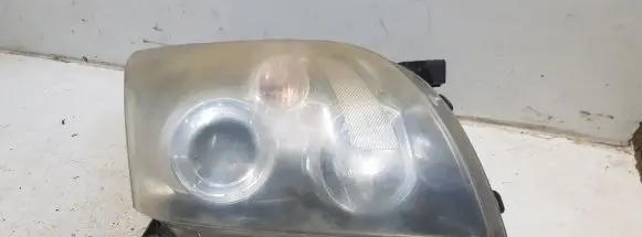 Toyota Avensis T250 Headlight/headlamp