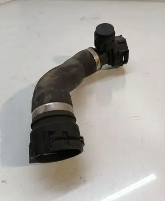 BMW 5 GT F07 Engine coolant pipe/hose 7807157