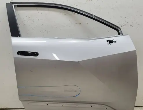 Toyota C-HR II Front door