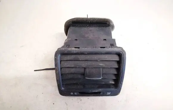 Volkswagen Golf V Dash center air vent grill 1k0819710 1k0819704