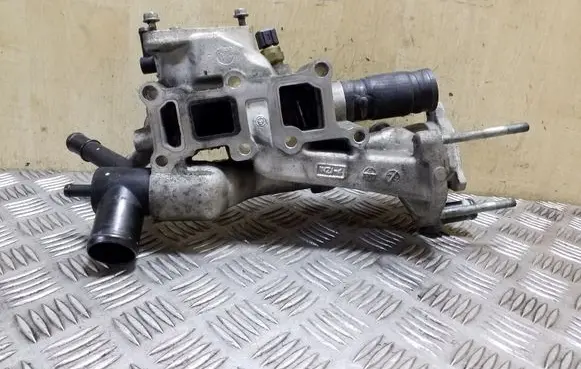 KIA Sorento Engine coolant pipe/hose