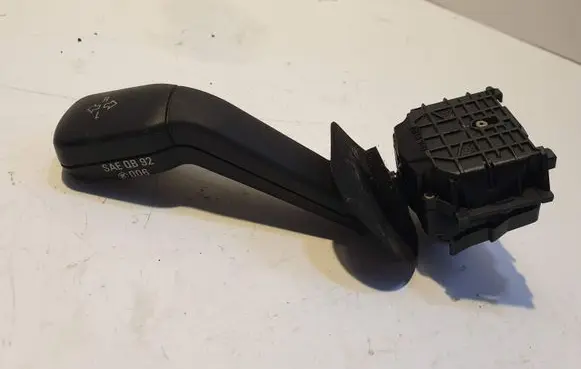 BMW 5 E39 Indicator stalk 8352014 01100400
