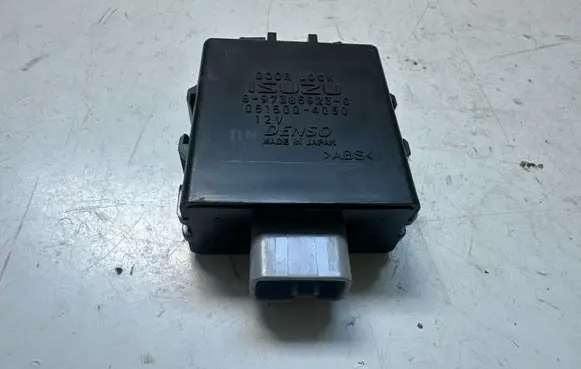 Isuzu D-Max Door control unit/module 0515004050