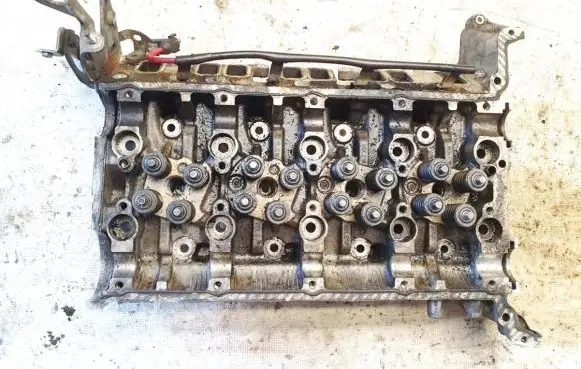 Ford Mondeo Mk III Engine head k4tea