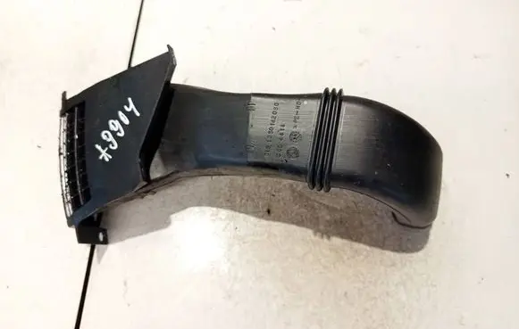 Air intake hose/pipe