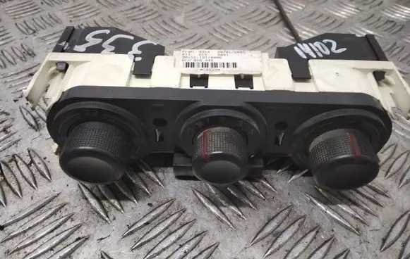 Seat Ibiza III (6L) Climate control unit 6L0820045