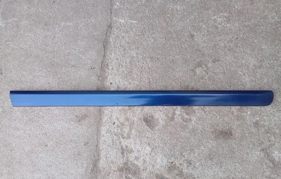 Mitsubishi Colt Front door trim (molding) 98044506