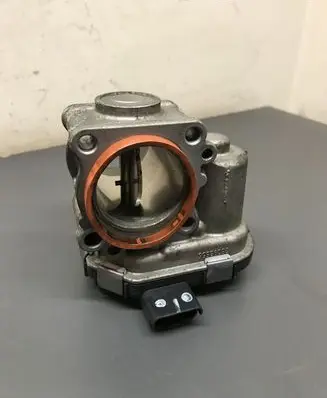 Peugeot 3008 I Throttle valve