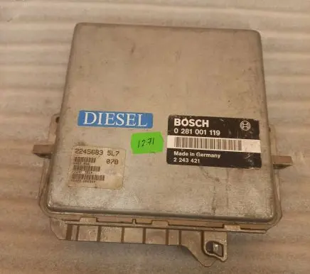 BMW 5 E34 Engine control unit/module 0281001119 2243421