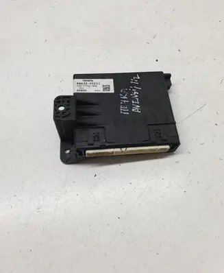 Toyota Avensis T270 Other control units/modules 8865005251 MB1777001850