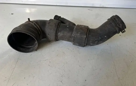 Volkswagen Transporter - Caravelle T5 Air intake hose/pipe 7H0129615