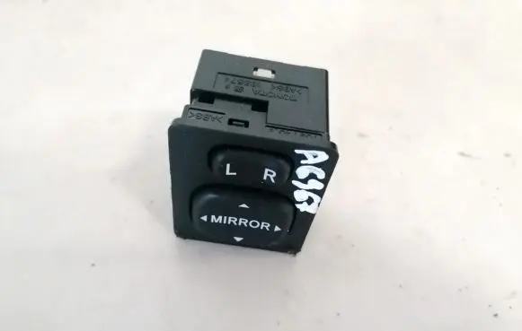 Wing mirror switch
