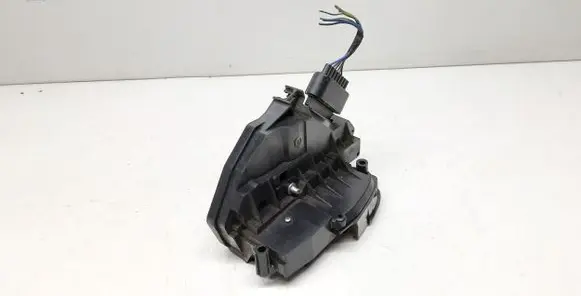 Volvo S60 Front door lock 31301740