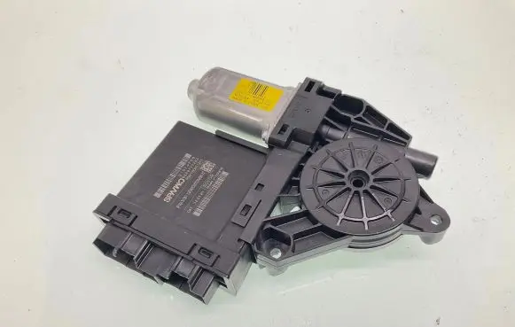 Volvo XC40 Front door window regulator motor 31674758 8888777264