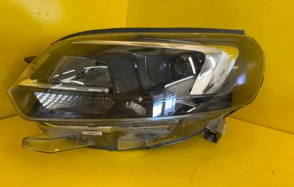 Opel Vivaro Headlight/headlamp 00218275-01