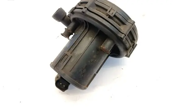 BMW 3 E46 Secondary air pump 1715347 1714215 11721715347