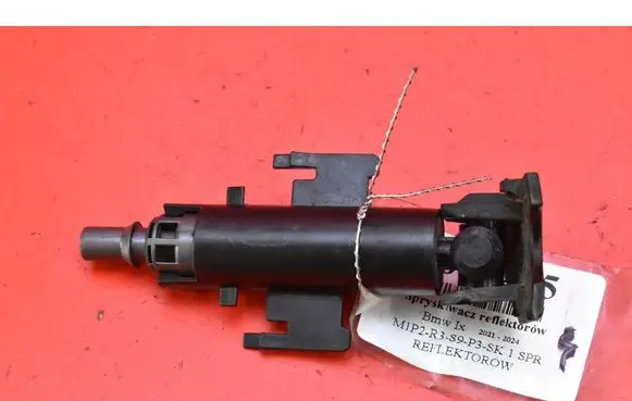 BMW iX3 G08 Windshield washer spray nozzle 7954717