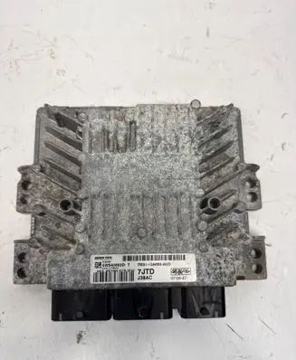 Ford Focus C-MAX Engine control unit/module 5WS40582DT J38AC 7M5112A650AUD