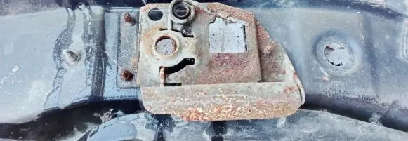 Fiat Bravo - Brava Engine bonnet/hood lock/catch