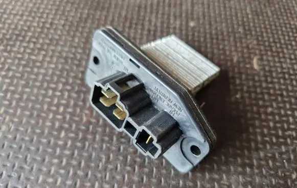 Mazda BT-50 Heater blower motor/fan resistor