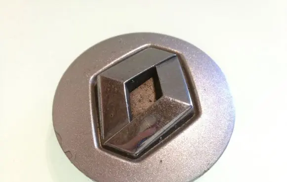 Renault Megane II Original wheel cap 8200043899