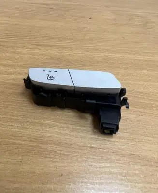 Mercedes-Benz GLC X253 C253 Seat heating switch A2139057302 D5719