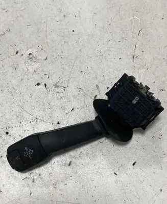 BMW 5 E39 Indicator stalk 8352172 01100410
