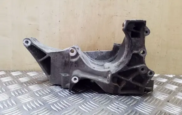 BMW X1 E84 Generator/alternator bracket 11167802639 7802639