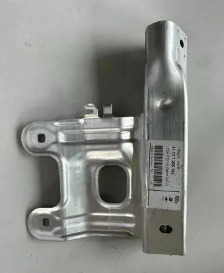 Radiator support slam panel bracket
