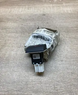 Skoda Superb B6 (3T) Hazard light switch 3T0953235C