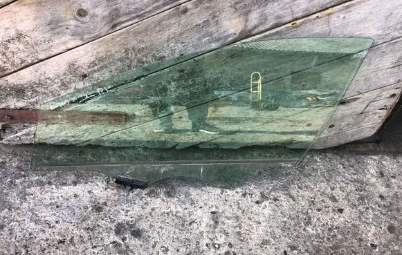 Hyundai i40 Front door window glass four-door