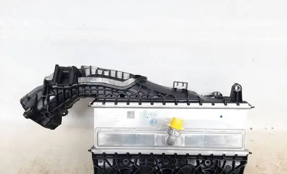 BMW 4 G22 G23 G24 G26 Intake manifold 7952860 11617952860