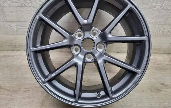 Tesla Model 3 R18 alloy rim 104426100A